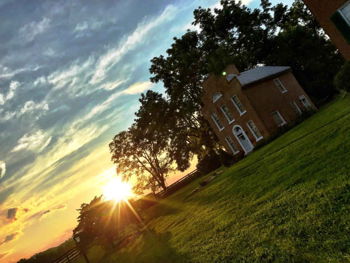 Smithfield Farm B&B Уинчестер Экстерьер фото