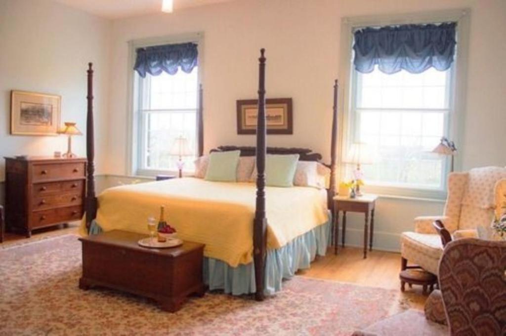 Smithfield Farm B&B Уинчестер Экстерьер фото