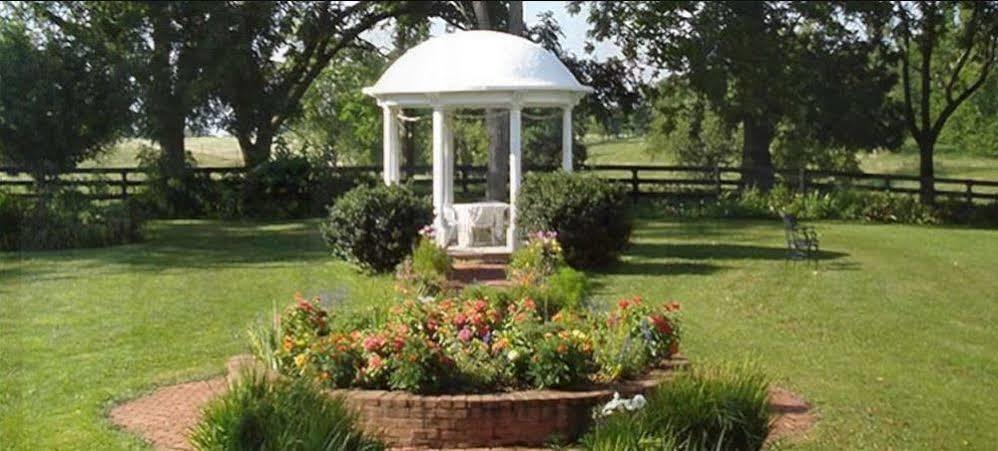 Smithfield Farm B&B Уинчестер Экстерьер фото